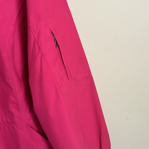 Travelsmith Rain Jacket - Picture 3 of 9